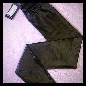 High waisted leggings